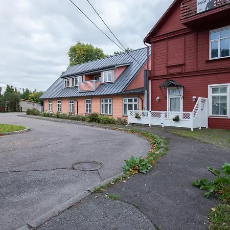 Cozy Place L Perfect Location L Easy Self Check-in * Pärnu