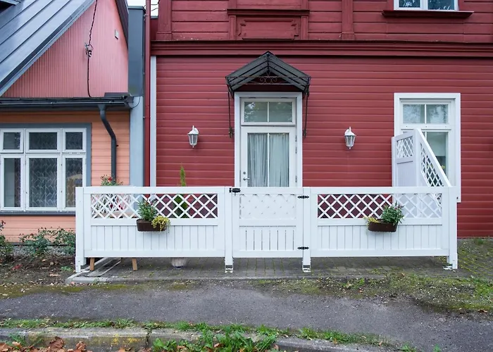 Free Parking L Everything Nearby L Easy Self Check-in * Parnawa