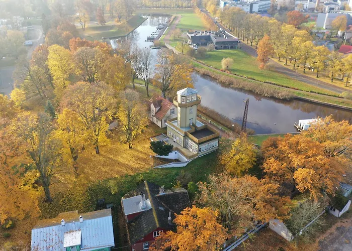 Free Parking L Everything Nearby L Easy Self Check-in *