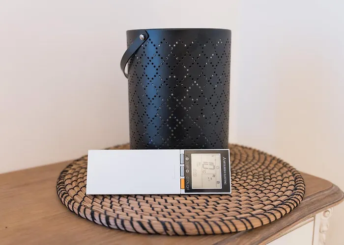 Free Parking L Everything Nearby L Easy Self Check-in *